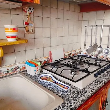 Apartment Flowers House A Quartu S Elena